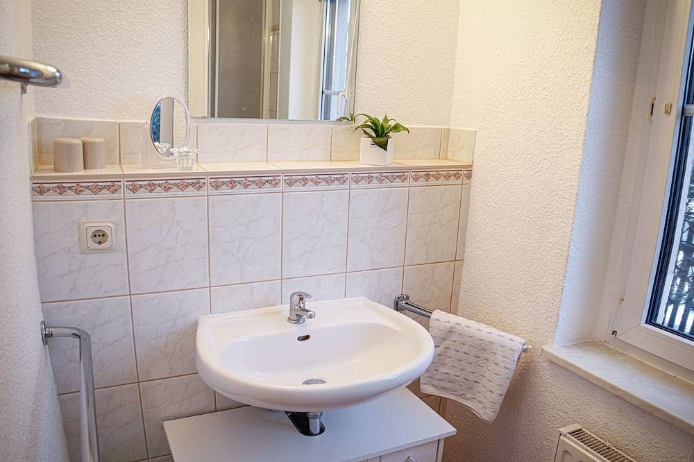 Ganze Wohnung, 5 Minuten zum Olbersdorfer See, Ferienwohnung mit Kamin in Olbersdorf, Zittauer Gebirge