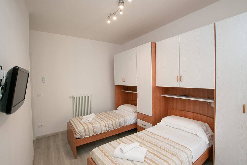 Entire apartment, Apartment Elvira in Savona (City), Savona