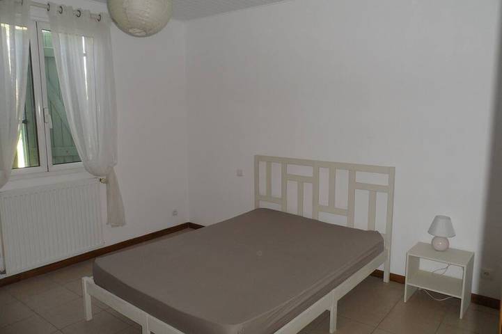 Location de vacances pour 8 personnes, avec jacuzzi et jardin, animaux acceptés à Lédat - 4