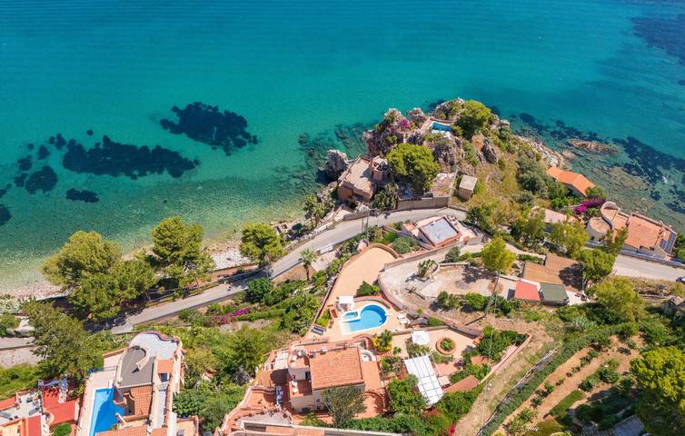 Appartement mit Meerblick, Pool und WiFi, in der Nähe von Villa Nosa - für 6 Personen in Torre Colonna-Sperone, Altavilla Milicia