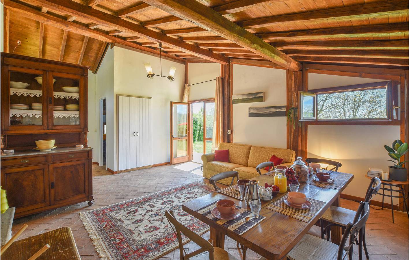 Rifugio sul lago con piscina, WiFi e terrazza - a 300 m dal Lago di Vico in Caprarola, Lago di Vico