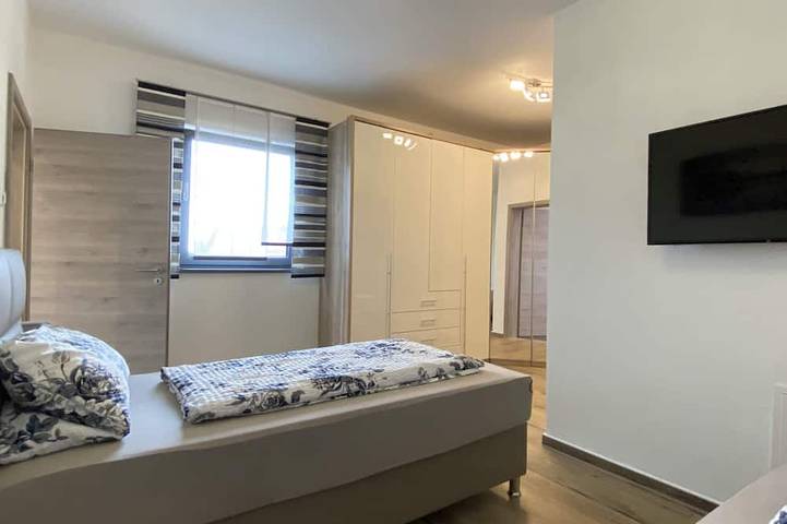 Ferienwohnung für 3 Personen, mit Terrasse und Whirlpool in Wackersdorf - 4