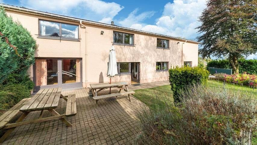 Ferienhaus für 18 Personen, mit Terrasse und Sauna sowie Garten - 1