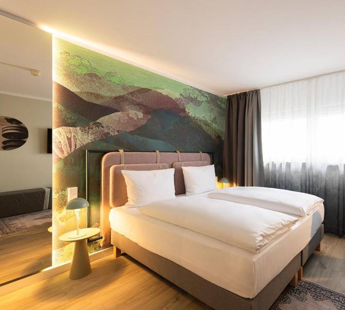 Hotel für 4 Personen, mit Garten in München Schwabing