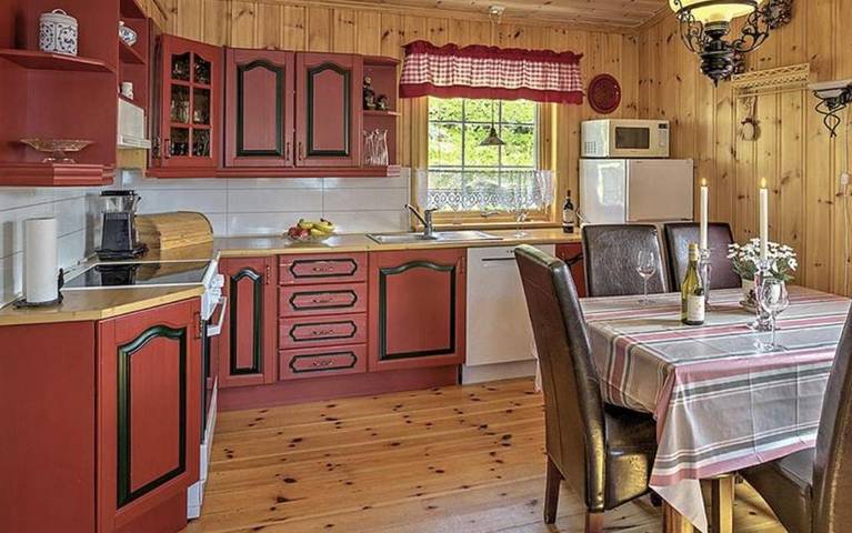 Ferienwohnung für 7 Personen, mit Balkon und Terrasse sowie Garten und Ausblick in Selje - 4