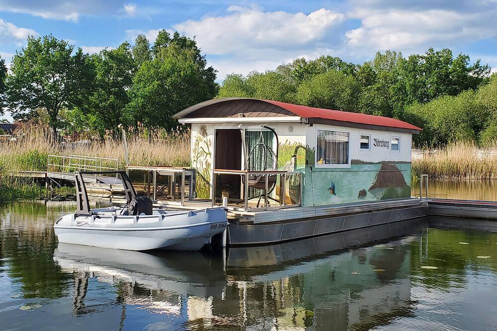 Hausboot, schwimmendes Ferienhaus im Havelbogen, Haus auf dem Wasser in Pritzerbe, Havelsee