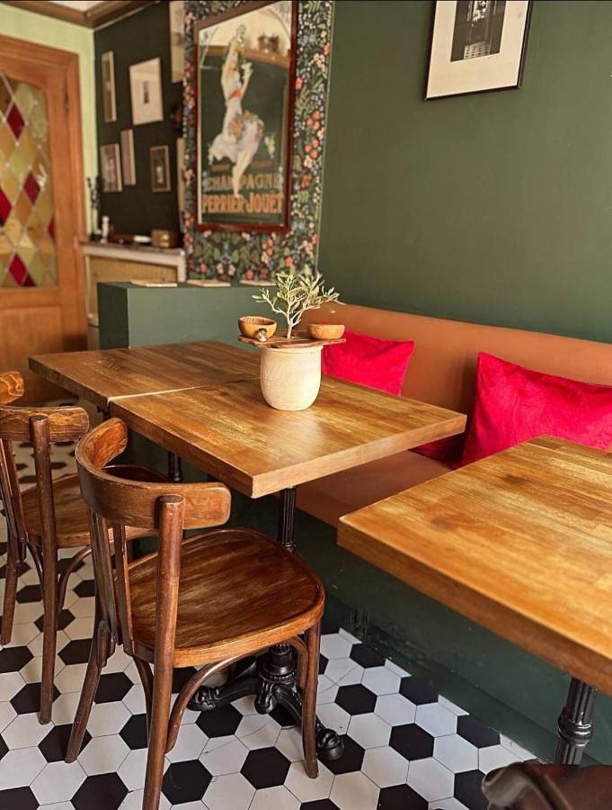 Gîte pour 3 personnes, avec vue, animaux acceptés dans Theatre De La Tour - 4