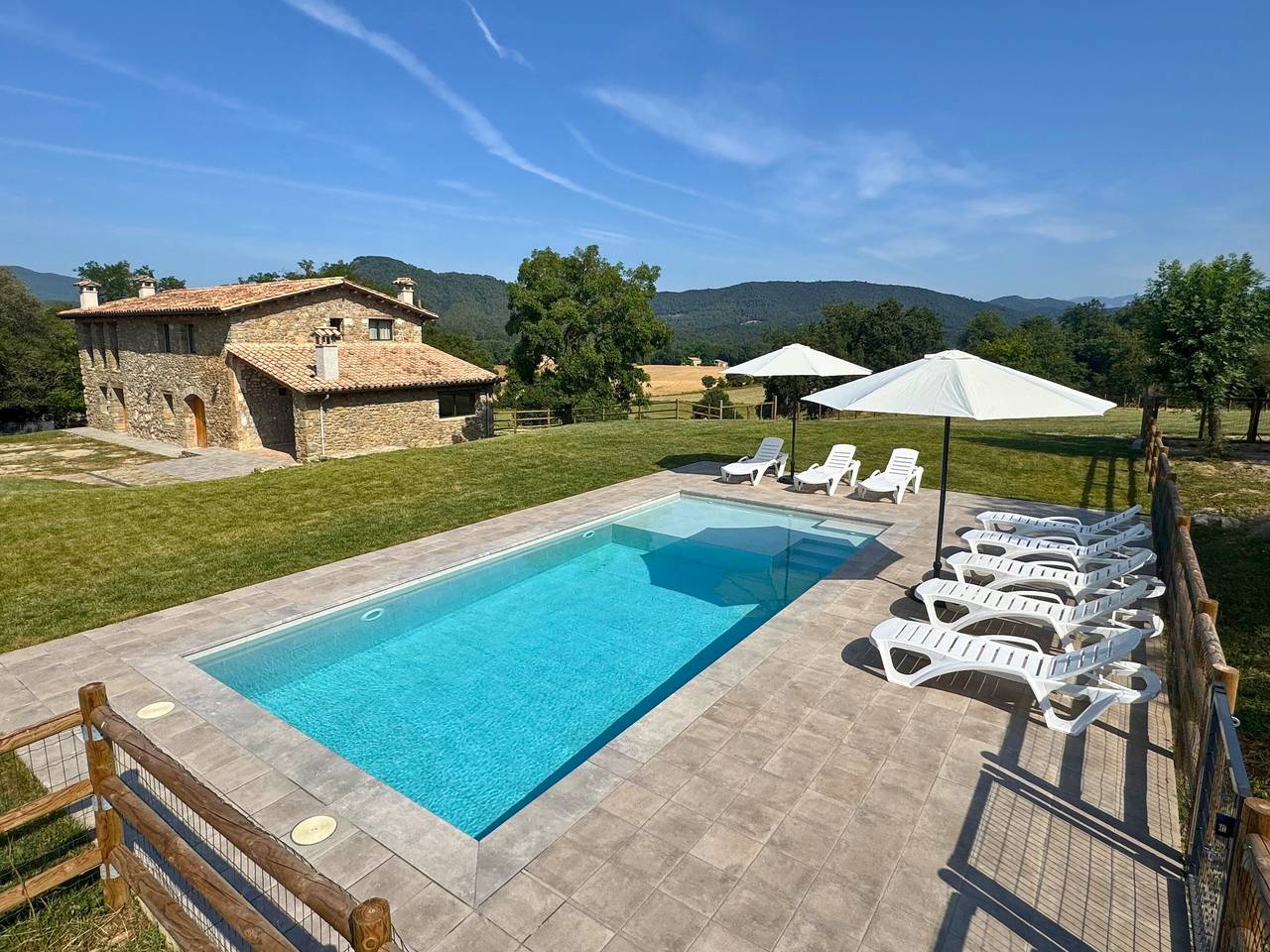 Casa Rural 'La Rossa' con Vistas a la Montaña, Piscina Privada y Wi-Fi in San Miguel de Campmajor, Pla de l'Estany