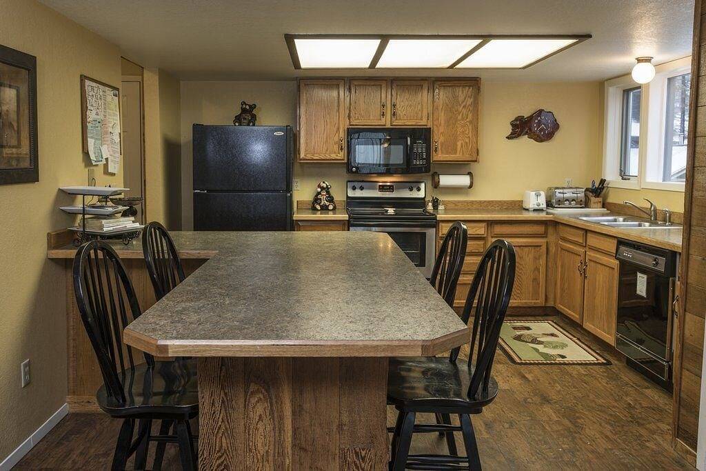 Ganze Wohnung, Schöne 2-Schlafzimmer, 2-Bad-Wohnung mit Holzböden in Flathead County