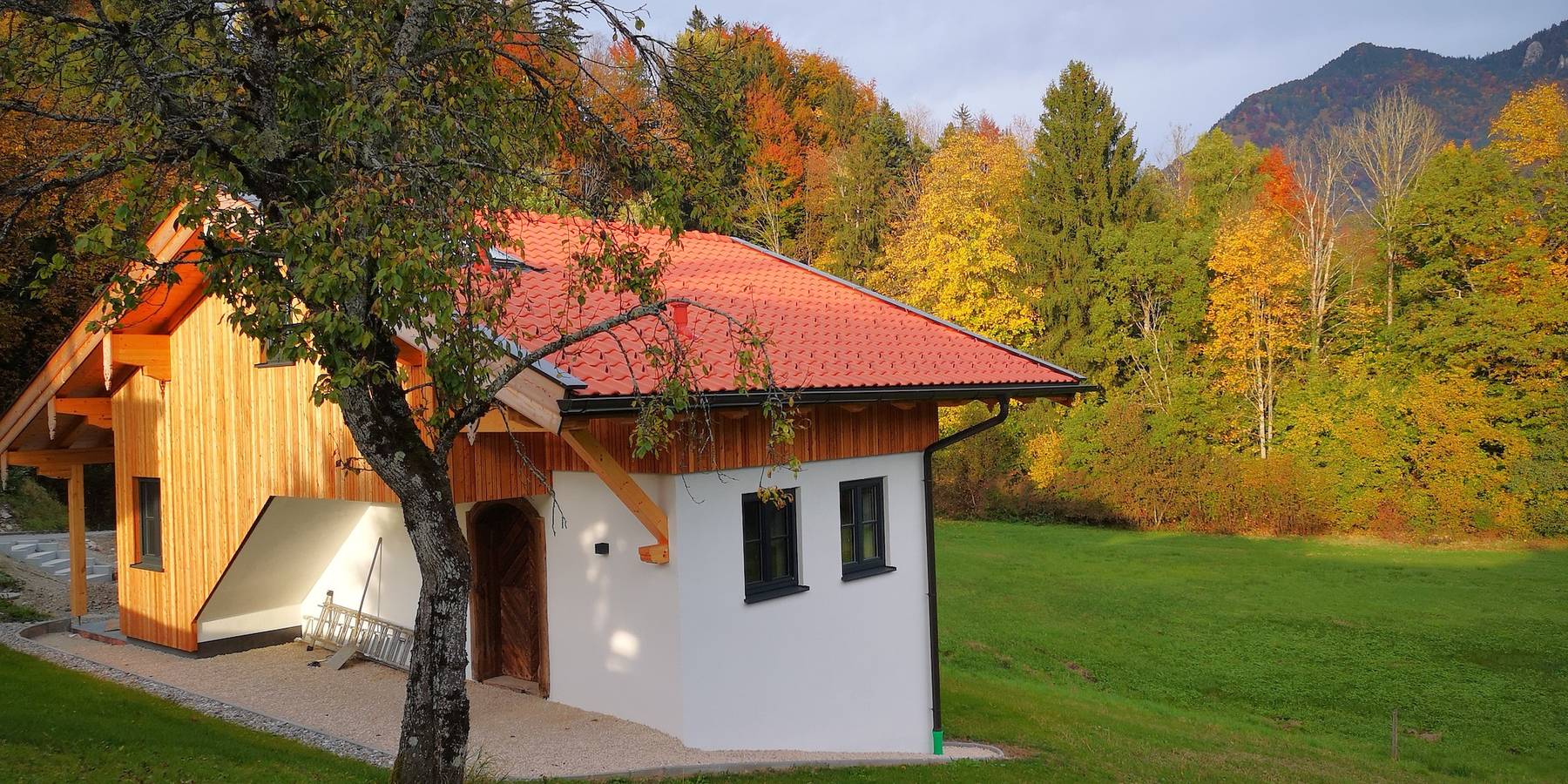 Alpenchalet-Chiemgau - Chalet 80qm für 1-2 Personen mit Wohn- und Küchenbereich, Schlafzimmer, Bad, extra Wc in Marquartstein, Bayerische Alpen