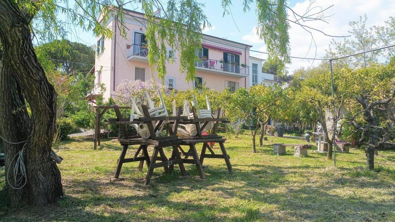 Appartamento intero, Apartment with Terrace in Scauri, Minturno