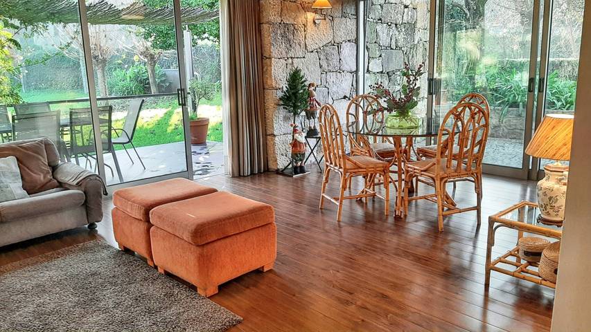 Location de vacances pour 8 personnes, avec balcon/terrasse ainsi que terrasse et piscine dans Póvoa de Lanhoso - 3