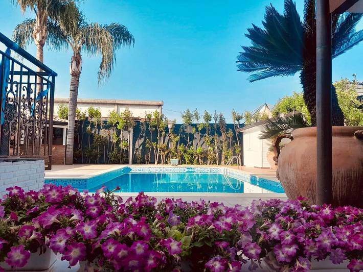 Appartamento per 4 persone, con piscina e terrazza nonché panorama, adatto a famiglie con bambini a Scafati