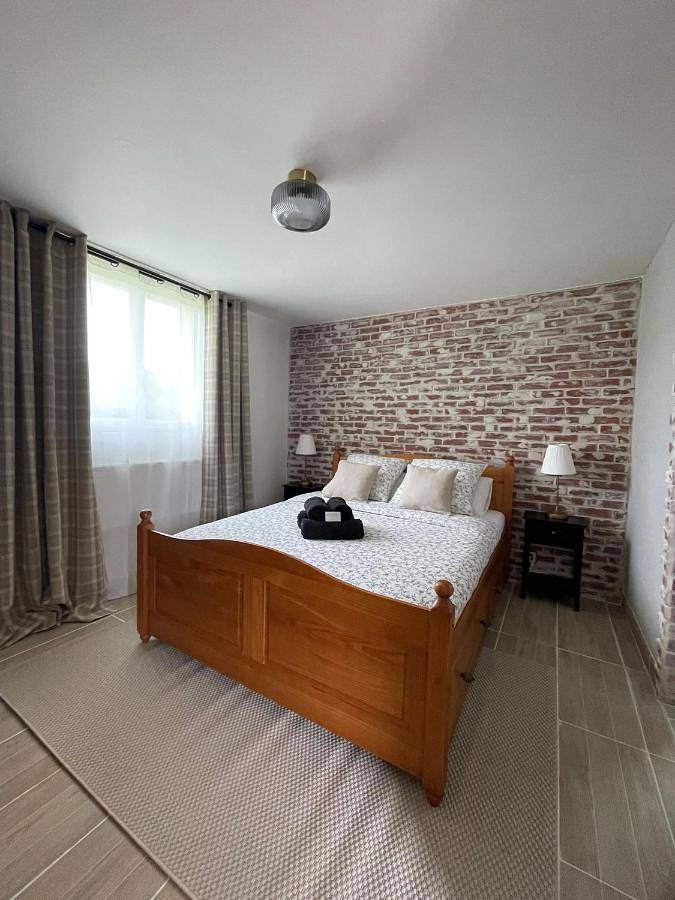 Appartement entier, One-Bedroom Apartment in Villalet, Région d'Évreux