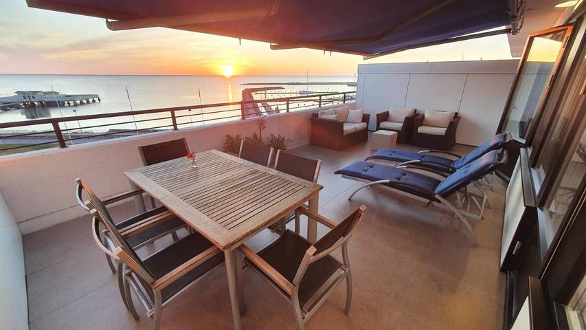 Ferienhaus für 6 Personen, mit Balkon und Terrasse sowie Ausblick in Borgholm