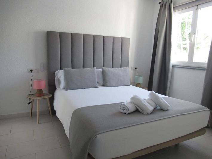 Casa rural para 4 personas, con terraza además de jardín y piscina en Corralejo - 2