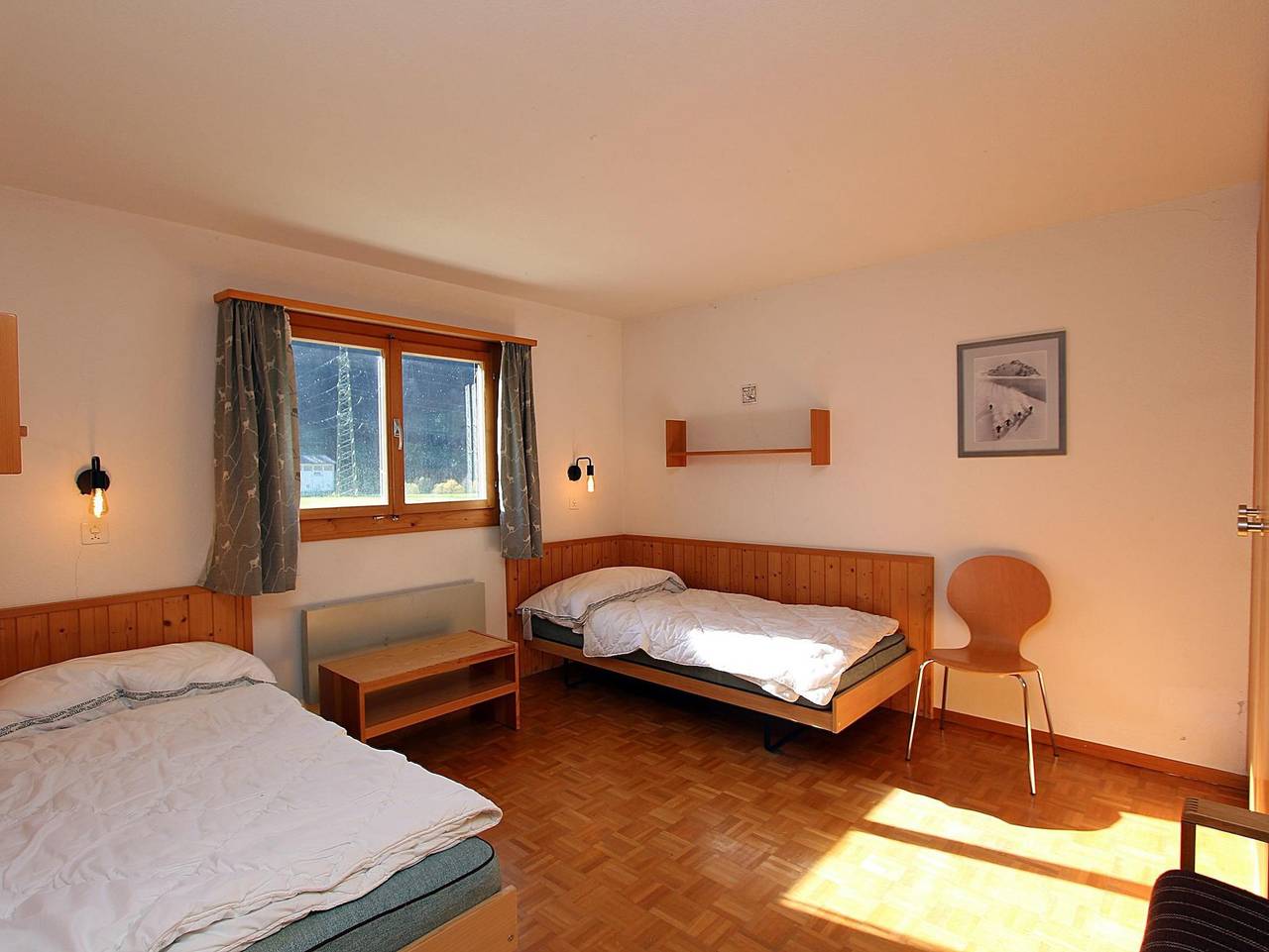 Ganze Ferienwohnung, Alexandra - 4.5 Zimmerwohnung - 6 Betten in Tinzen, Surses