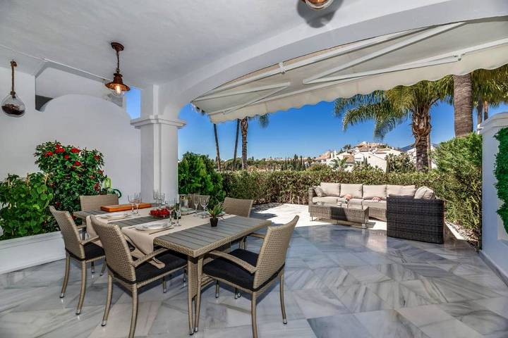Casa rural para 8 personas, con Balcón y Terraza además de Piscina y Vistas en Marbella