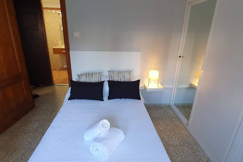 Apartamento entero, Motril centro, toda la comodidad de tener la ciudad y servicios a sus pies. in Motril, Costa Tropical