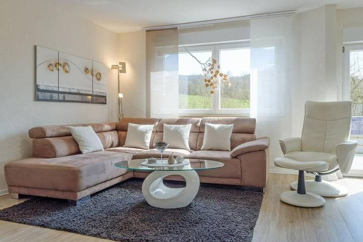 Ferienhaus für 5 Personen, mit Terrasse und Garten sowie Ausblick