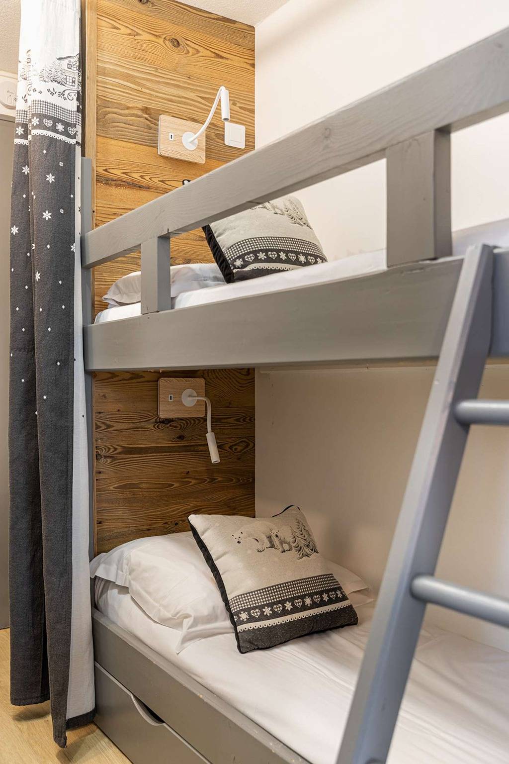 Appartement de vacances entier, Florea : Un havre de paix au cœur du village avec garage in La Clusaz, Région d'Annecy