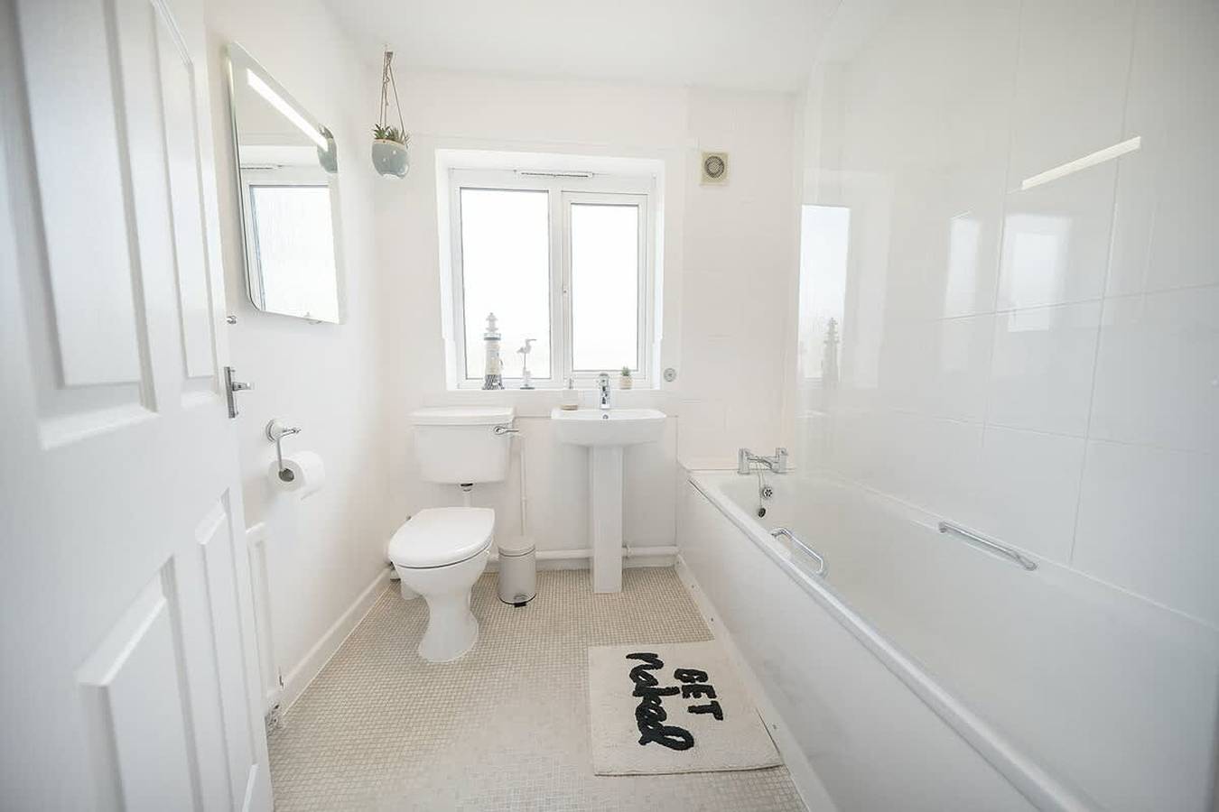 3 Bd   Large Garden  Driveway  Sleeps 8   1 5 Bath in Coventry, Birmingham y alrededores