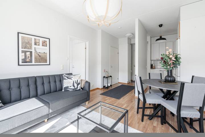 Ganze Wohnung, Comfy 1Br Apt with Sauna | Lake & Downtown in Kantakaupunki, Jyväskylä