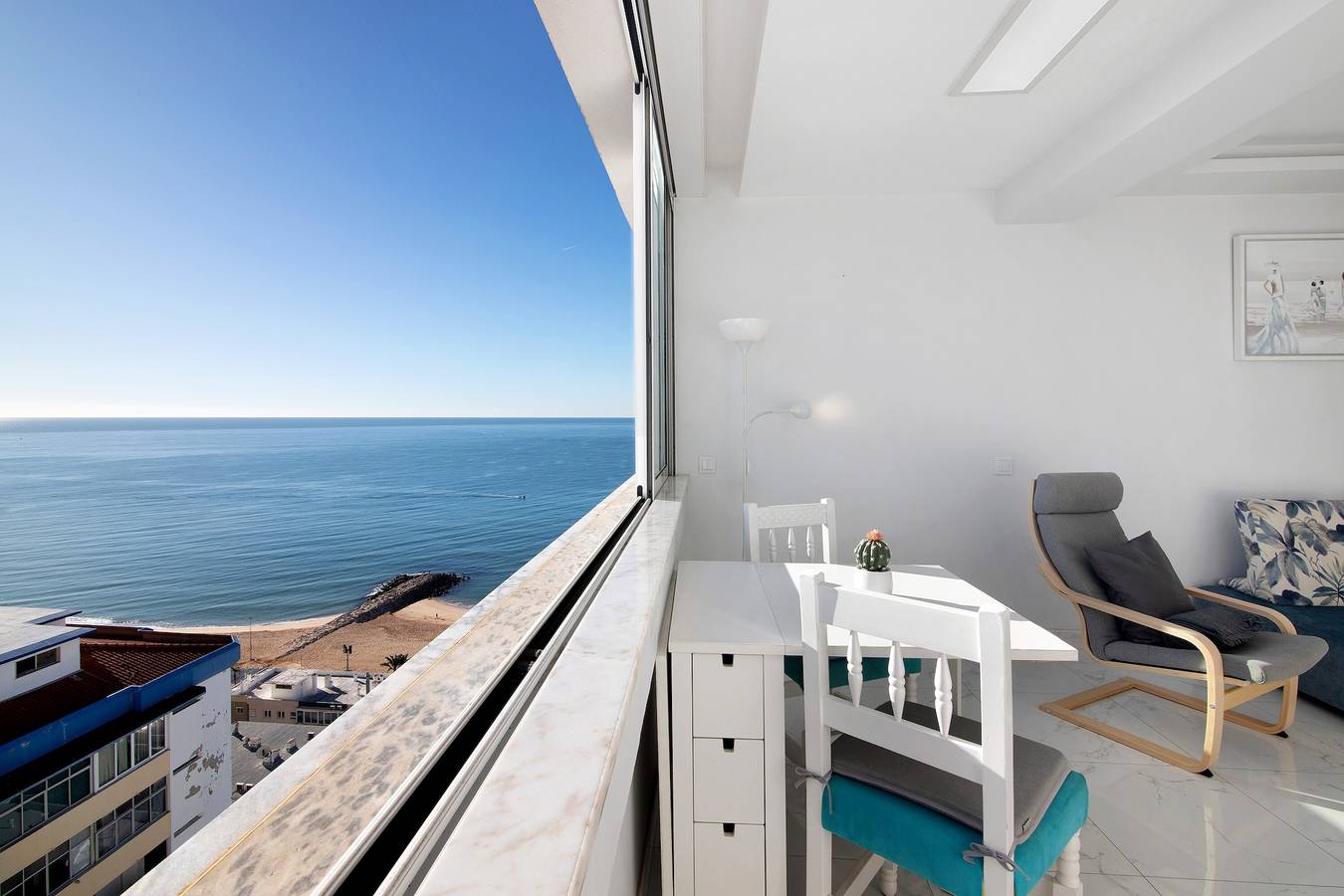 Ferienhaus 'Delmar' mit Meerblick, Wlan und Klimaanlage in Cavacos, Quarteira