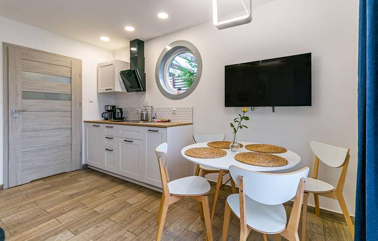 Ganze Ferienwohnung, Ferienwohnung für 4 Personen mit Pool in Niechorze, Powiat gryficki
