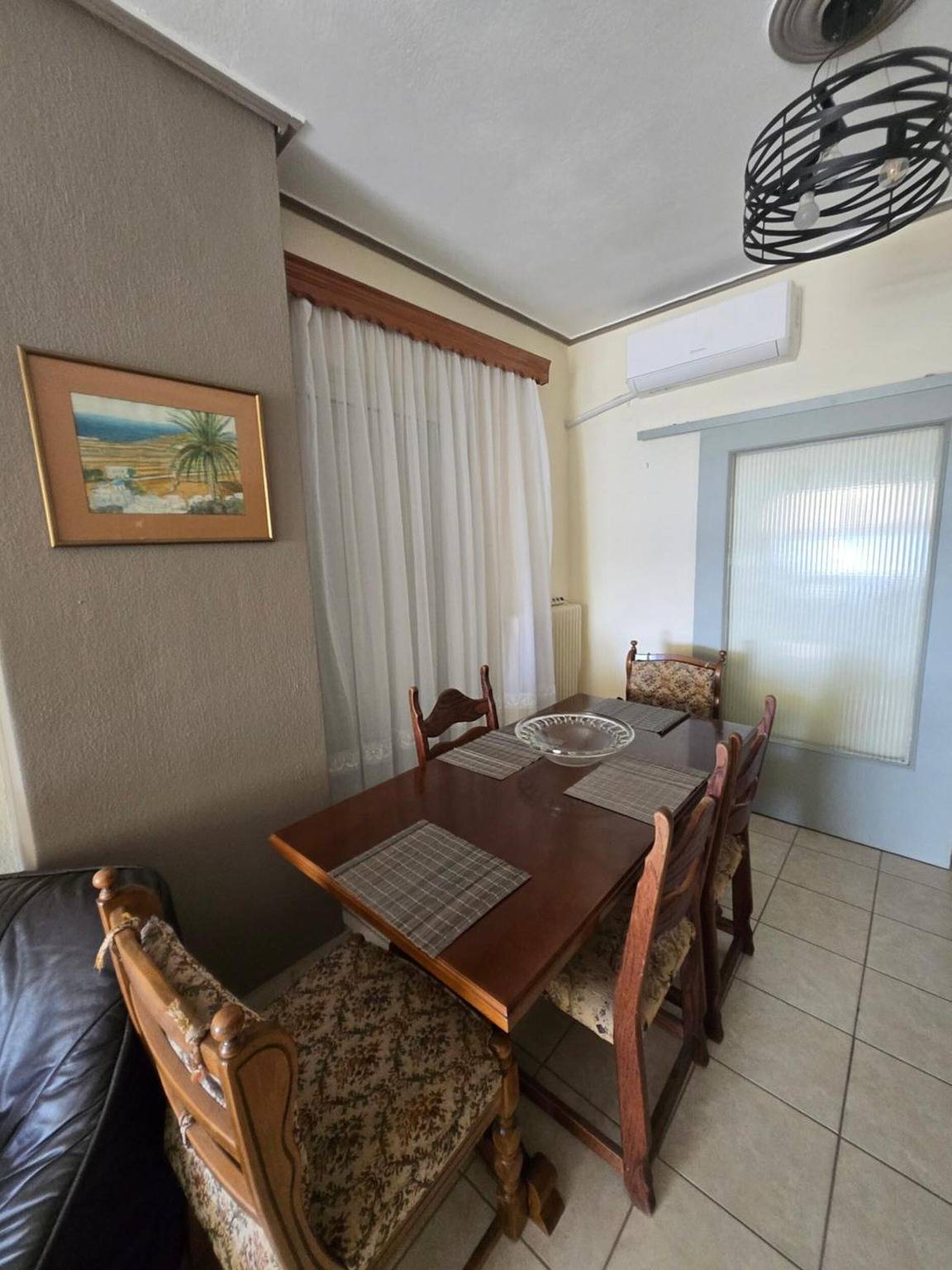 Ganze Wohnung, Apartment 'Kons Beach Front' mit Meerblick, Wlan und Klimaanlage in Kalamata, Messenien