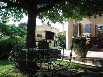 Cottage pour 2 personnes, avec jardin ainsi que terrasse et vue à Visan