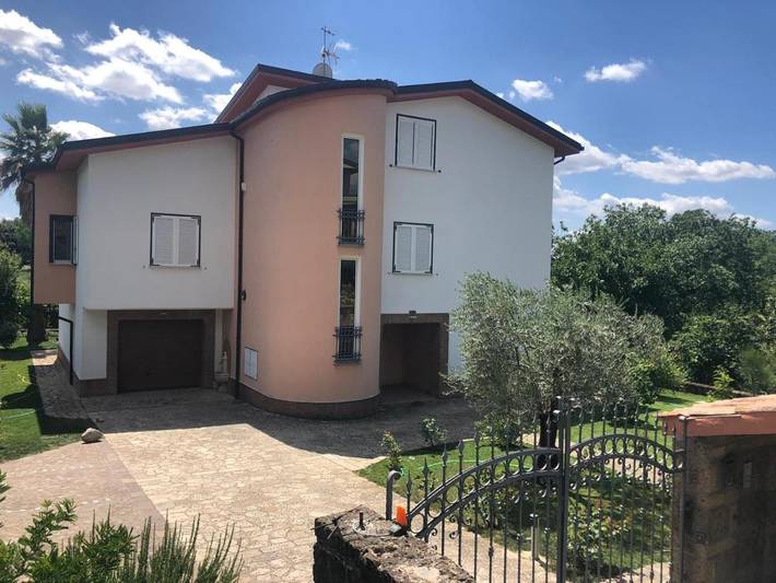 Gîte pour 2 personnes, avec jacuzzi ainsi que jardin et terrasse, animaux acceptés à Ariano Irpino - 2