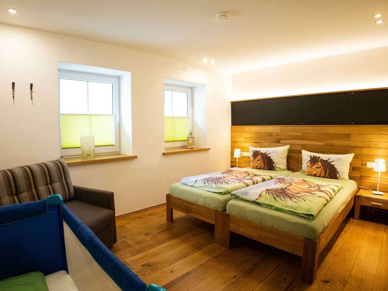 Ganze Wohnung, Apartment 'Schütte, 80qm' mit gemeinsamer Terrasse, gemeinsamem Garten und Wlan in Nordenau, Schmallenberg