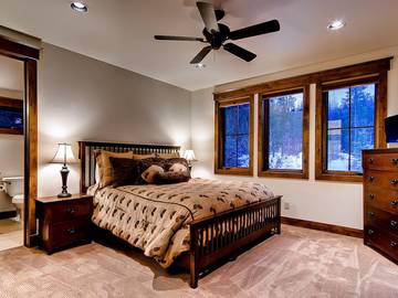 Vacation Home for 14 Guests in Breckenridge, Summit County, Picture 1