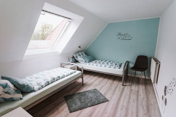 Ferienwohnung für 4 Personen, mit Terrasse und Garten in Apen - 3
