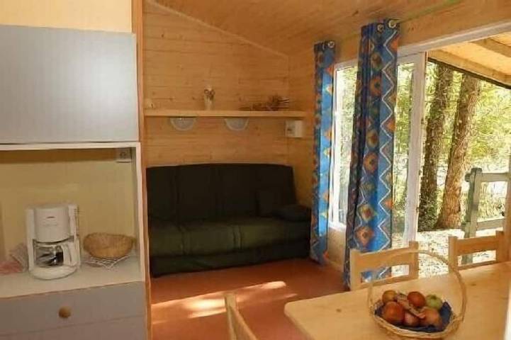 Gîte pour 7 personnes, avec jardin ainsi que sauna et terrasse, animaux acceptés à Chef-Boutonne - 4