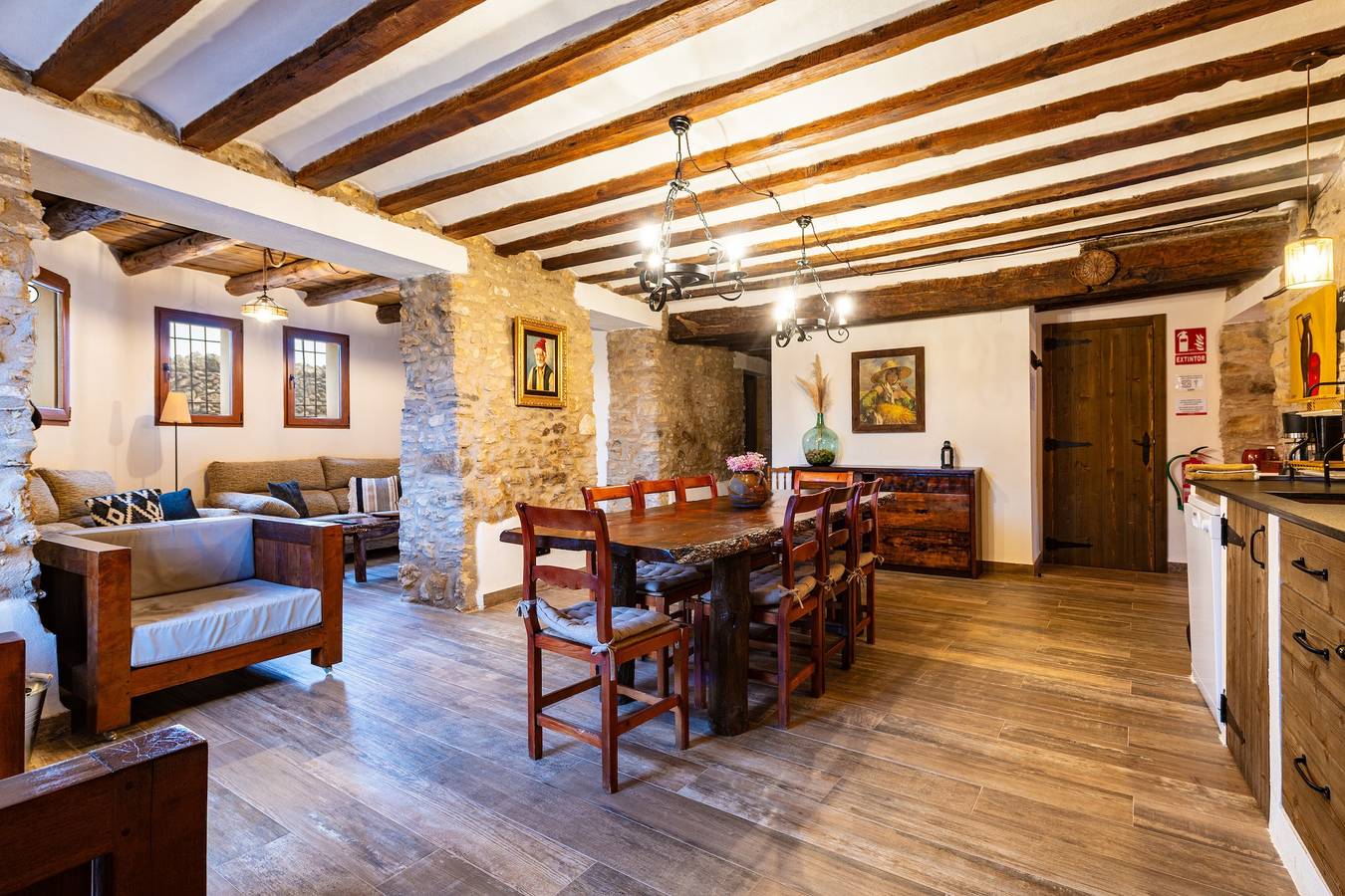 Maison rurale 'Masía La Parreta' avec vue sur la montagne, terrasse privée et jardin privé in Villafranca del Cid, Province de Castellón