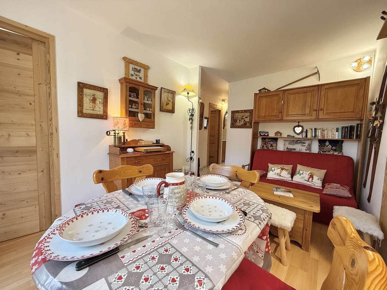 Ganze Wohnung, 3-Zimmer-Wohnung in Notre-Dame-de-Bellecombe - 6 Pers., nahe Geschäften und Pisten in Notre-Dame-de-Bellecombe, Albertville und Umgebung