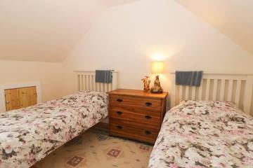 Log Cabin for 4 People in Brandesburton, East Riding of Yorkshire, Photo 4