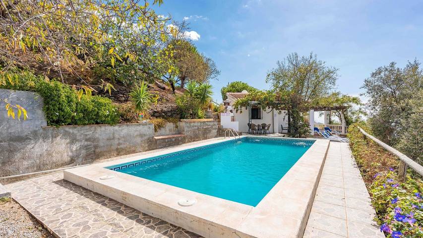 Casa rural para 4 personas, con balcón/terraza y piscina, Se admiten mascotas en Sayalonga - 3