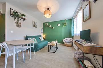 Gîte pour 2 personnes, avec terrasse à Anet