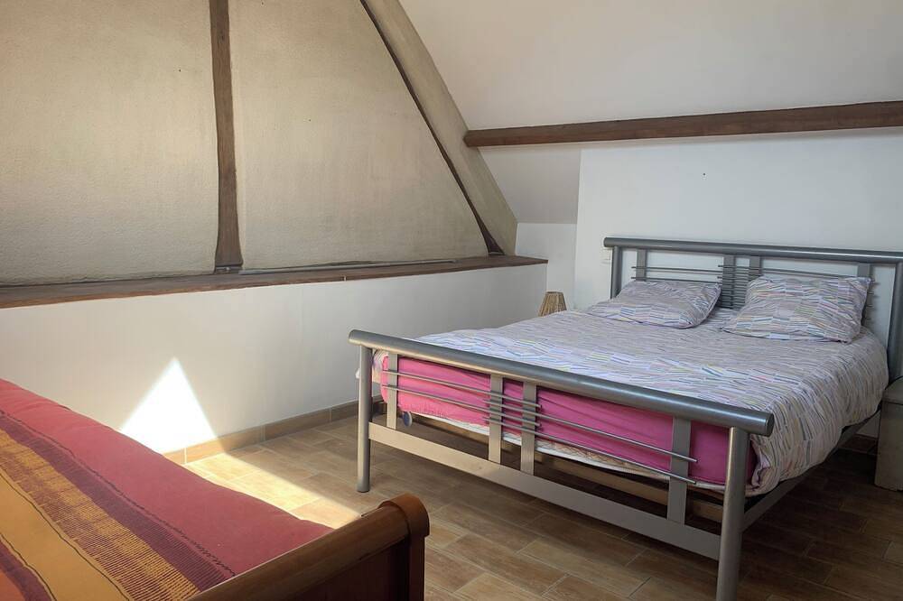 « p’tite maison » situé à 5 min de center parc Normandie in Mandres, Région d'Évreux
