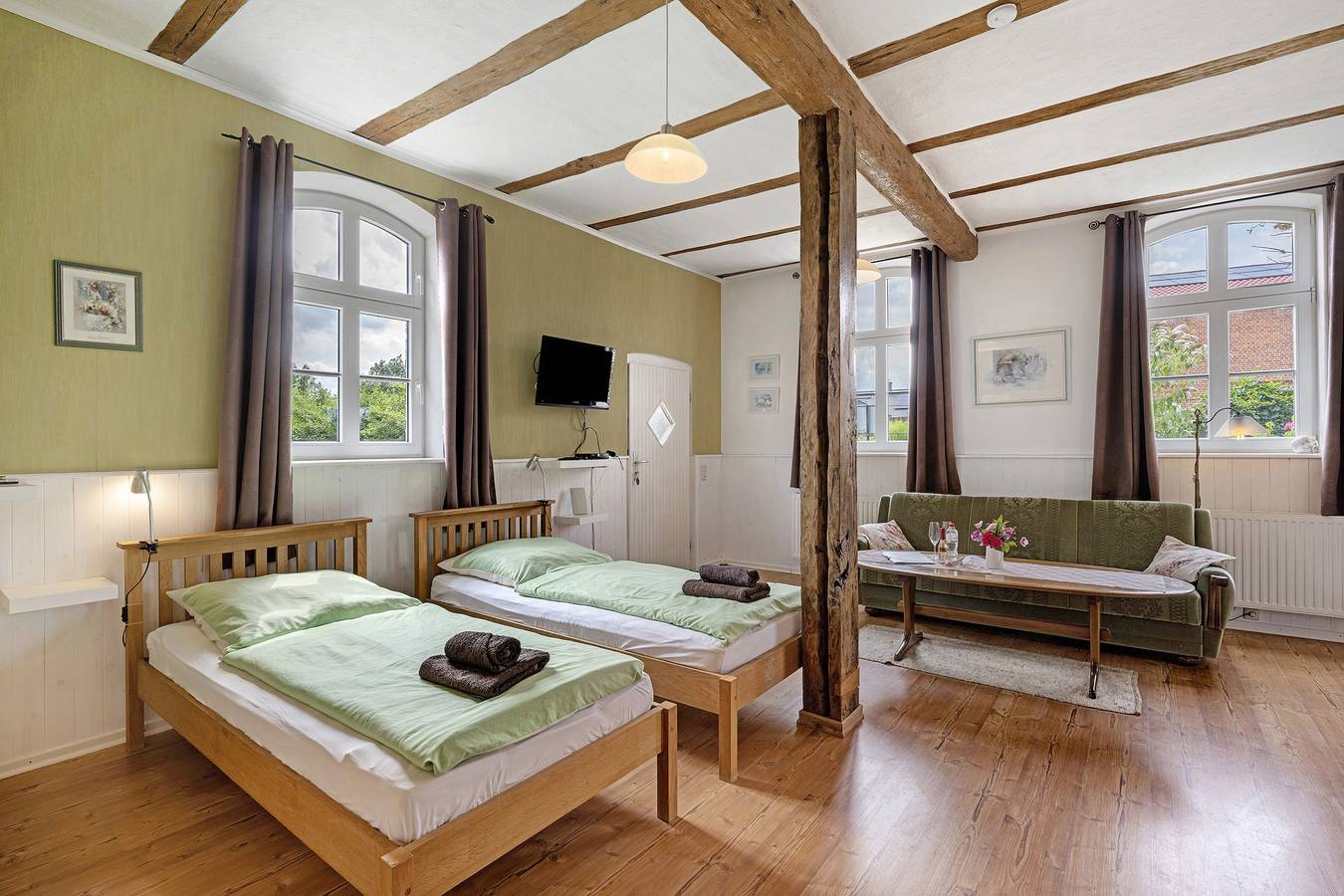 Room 'Grünes Zimmer' with Shared Garden and Wi-Fi in Schlagsdorf, North-West Mecklenburg (Wismar region)