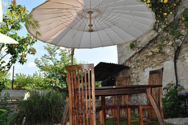 Location de vacances pour 4 personnes, avec vue et jardin, animaux acceptés dans Forêt de Saoû - 3