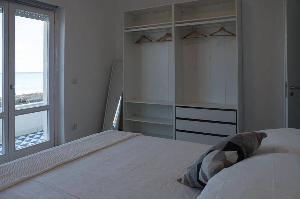 Apartamento entero, Maresia Apartment - terrace by the sea and direct access to the beach in Capo d'Orlando, Provincia de Messina