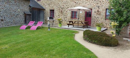 Gîte pour 7 personnes, avec jardin et terrasse à Saint-Méloir-des-Ondes