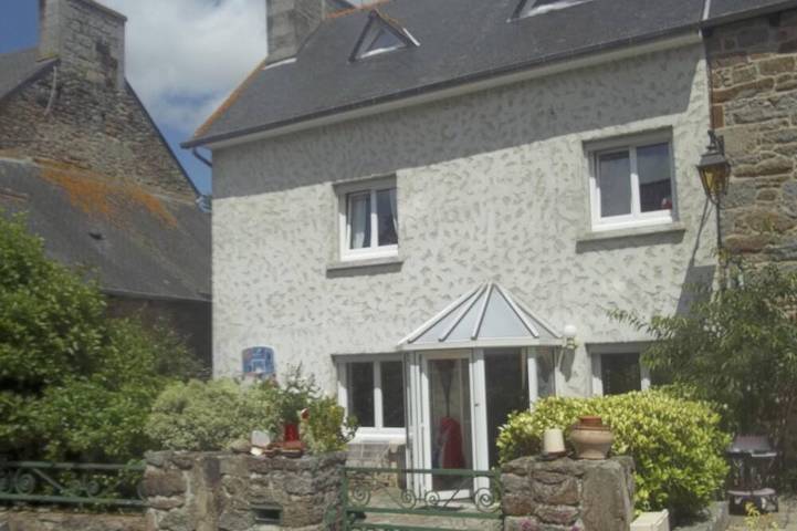 Gîte pour 4 personnes, avec jardin et balcon à La Méaugon