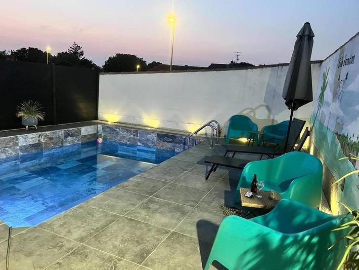 Gîte pour 2 personnes, avec terrasse ainsi que piscine et jacuzzi, animaux acceptés à Trèbes - 4