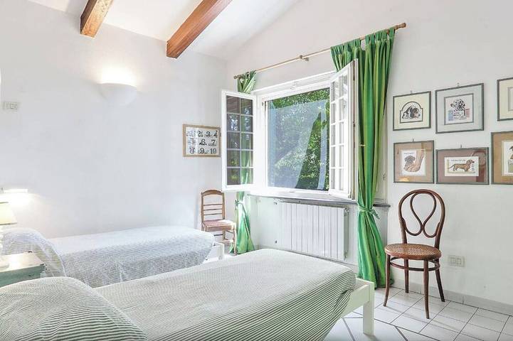 Villa für 10 Personen, mit Whirlpool und Garten sowie Sauna in Massa - 3