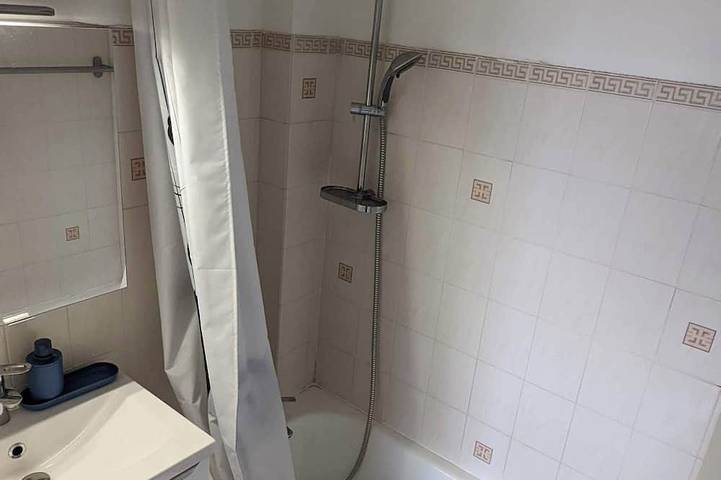 Entire apartment, Paris'door Cozy 2P 50m² all equipped in a village in Le Pré-Saint-Gervais, Seine-Saint-Denis